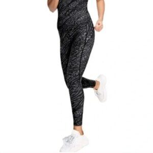 PINK Buttery Soft Gray Animal Print Leggings‎ Size Small